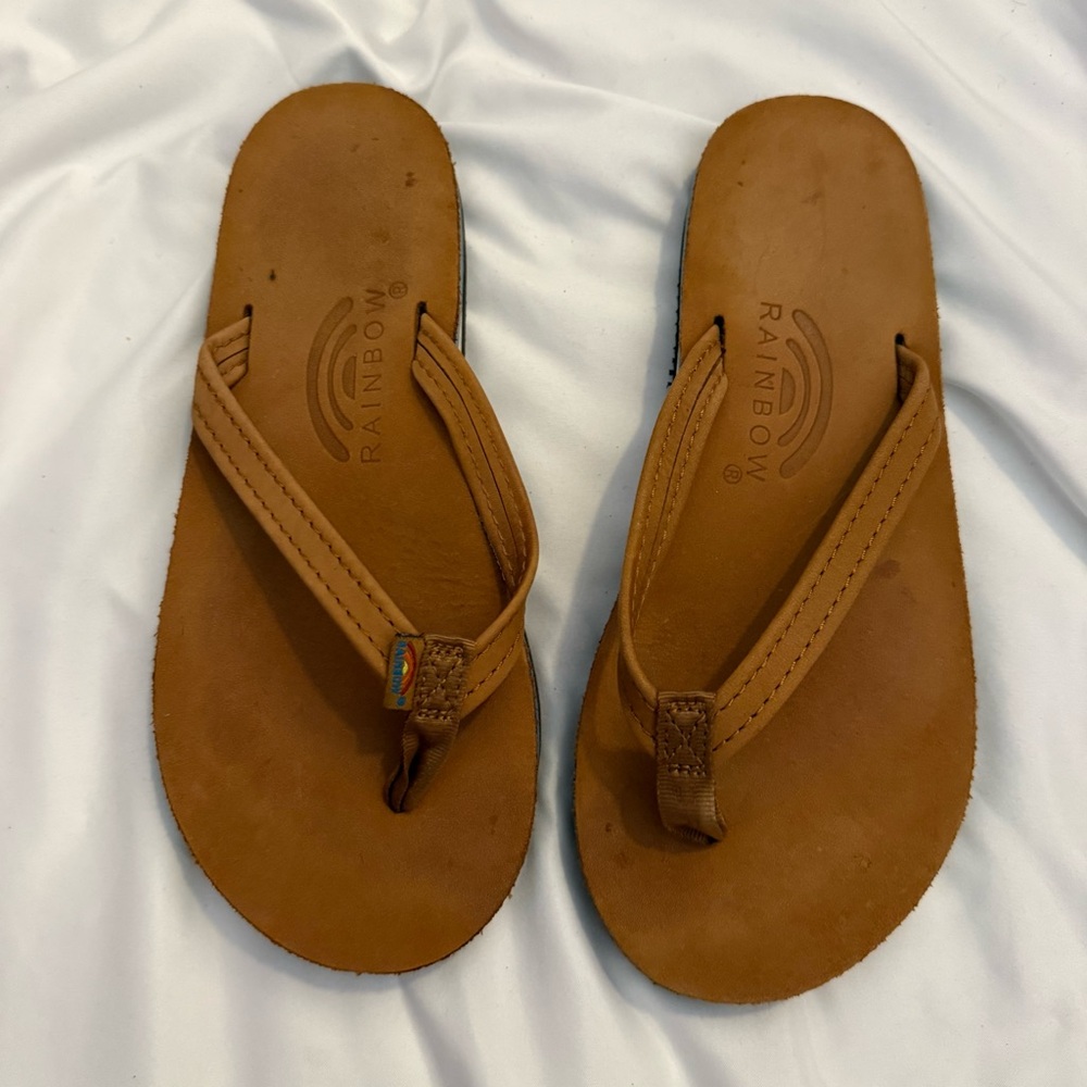 EUC Rainbow Narrow Strap Luxury Leather Sandals